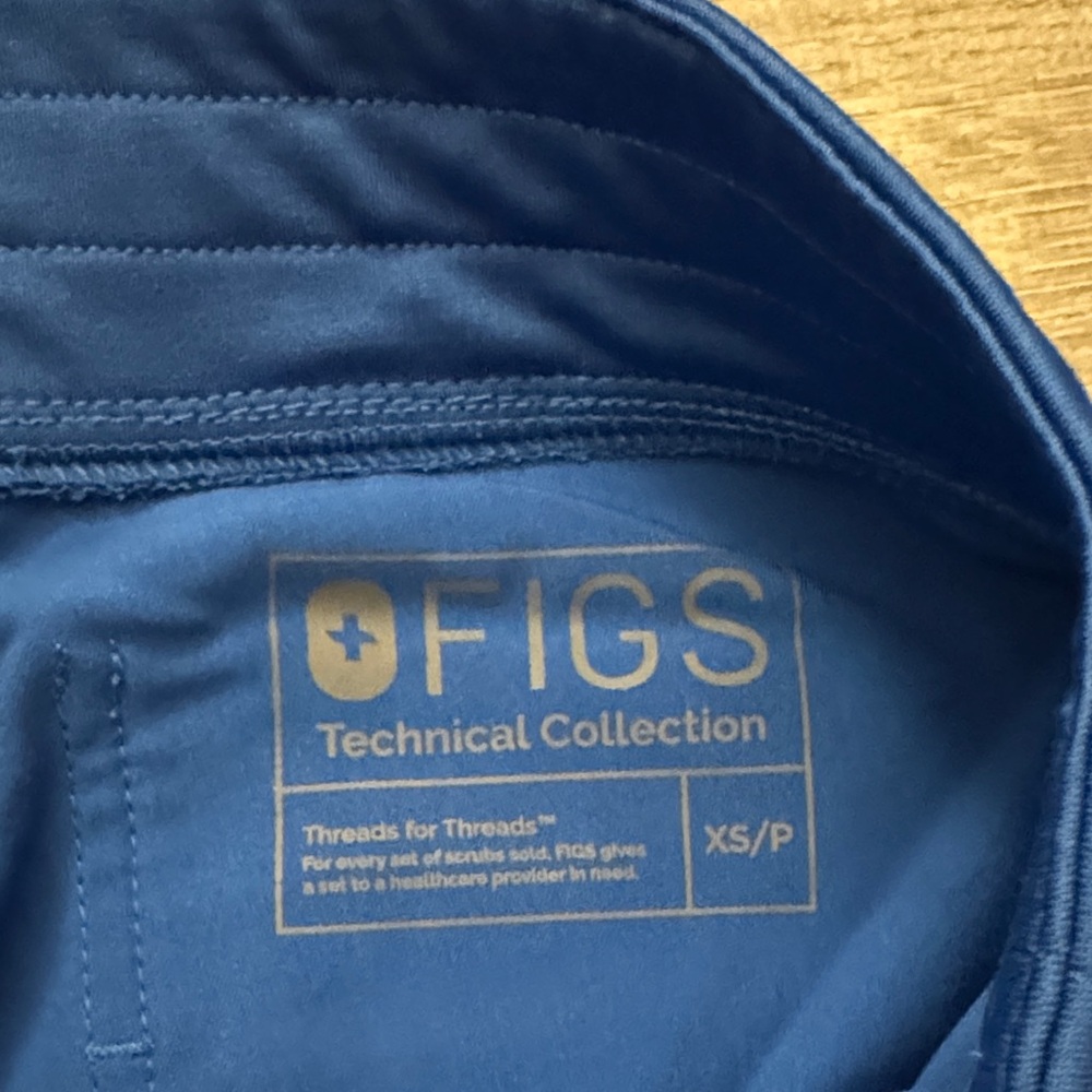 Figs Blue Scrub Set - Picture 2 of 8